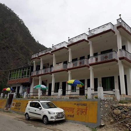 Hotel Inder Place Uttarkāshi Esterno foto